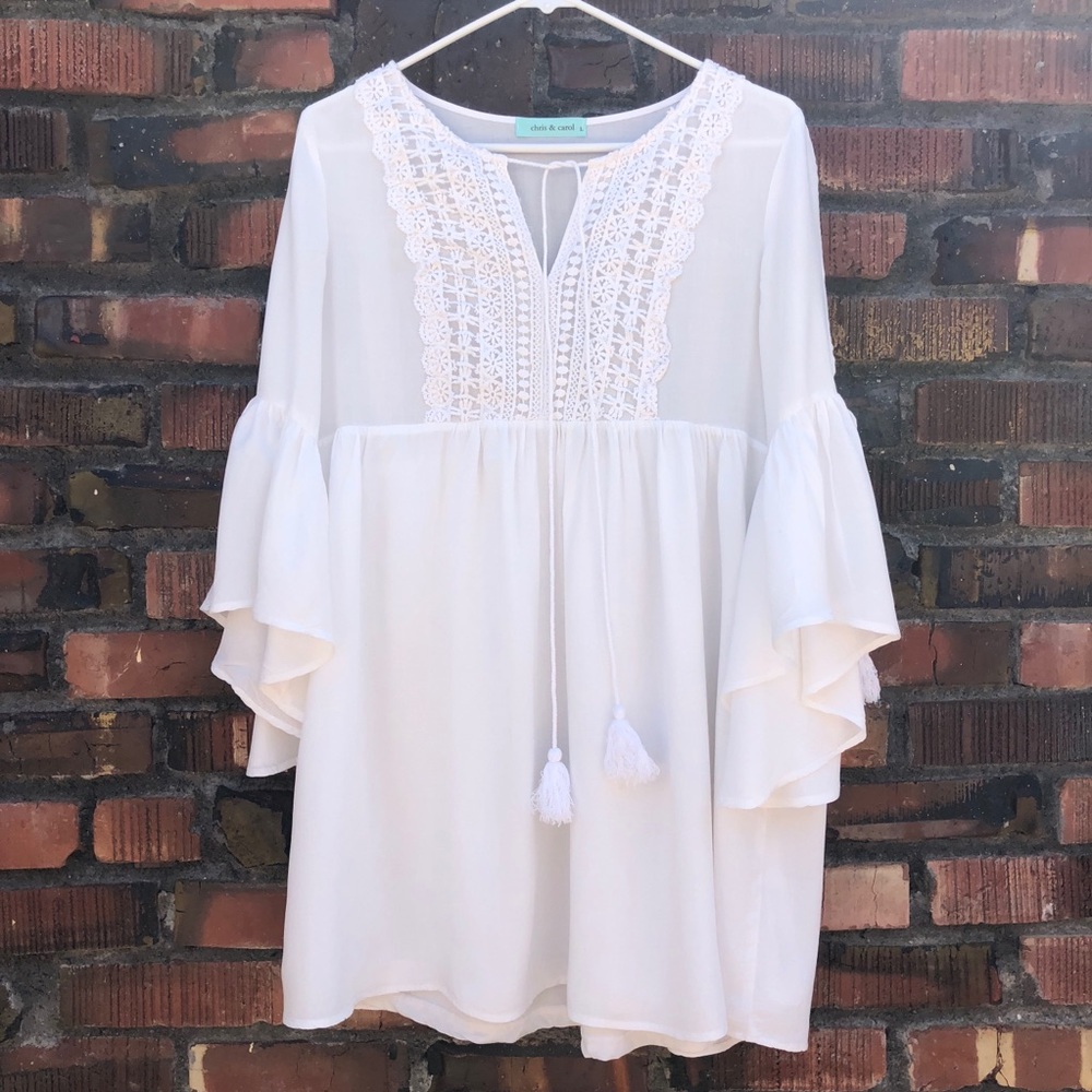 White Bell Sleeve Cold Shoulder Top | Sz L